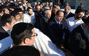 Dignitaries were among the 800,000 people who attended Rabbi Ovadia Yosef’s funeral. (Photo by Mark Neiman/GPO)