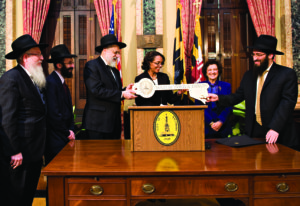 Rabbi Elchonon Lisbon, Rabbi Velvel Belinsky, Rabbi Shmuel Kaplan, Mayor Sheila Dixon, Councilwoman, Rikki Spector and Rabbi Lev Gopin.